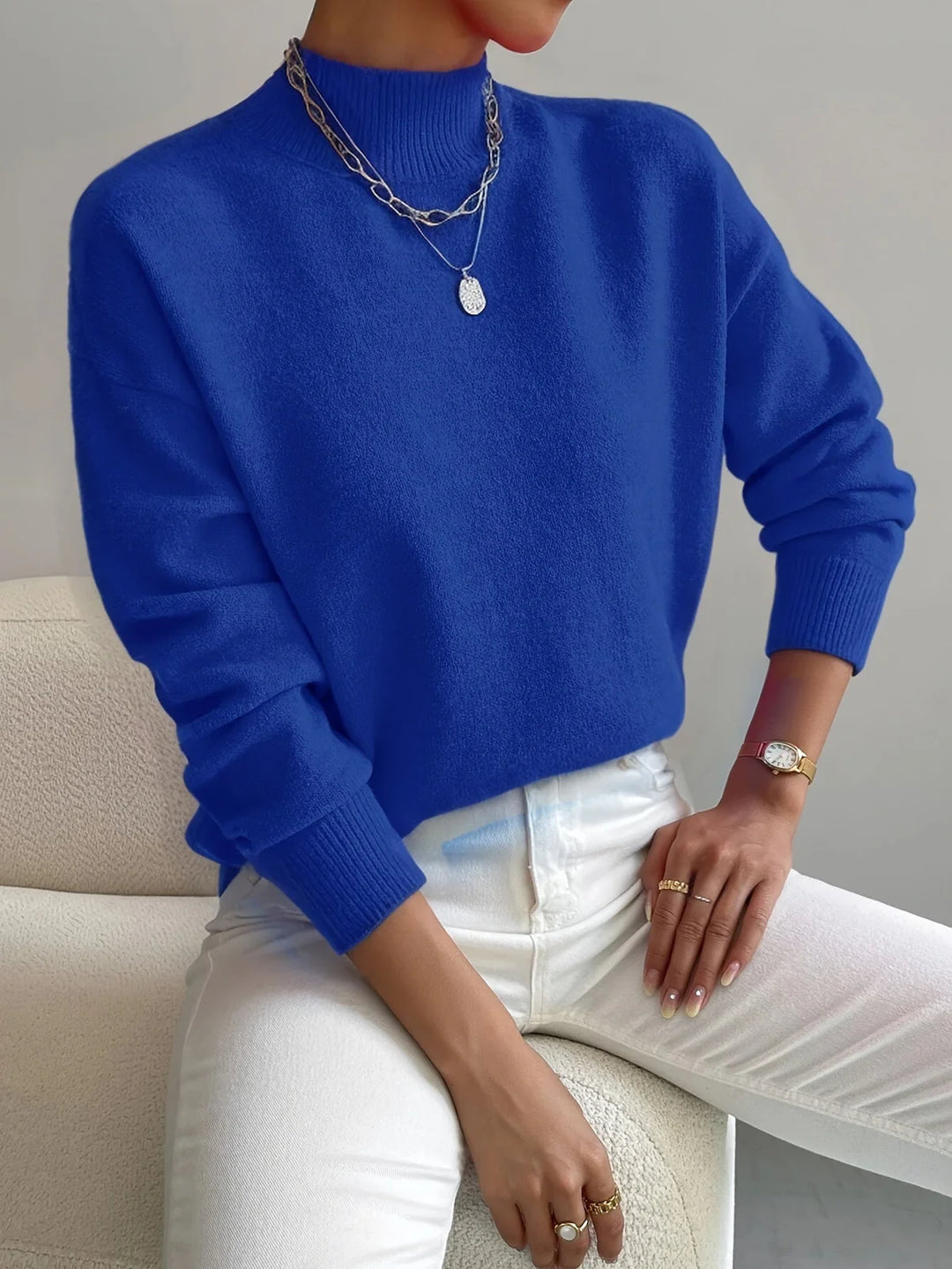 MARIA LUXURIOUS ELEGANT TURTLENECK SWEATER