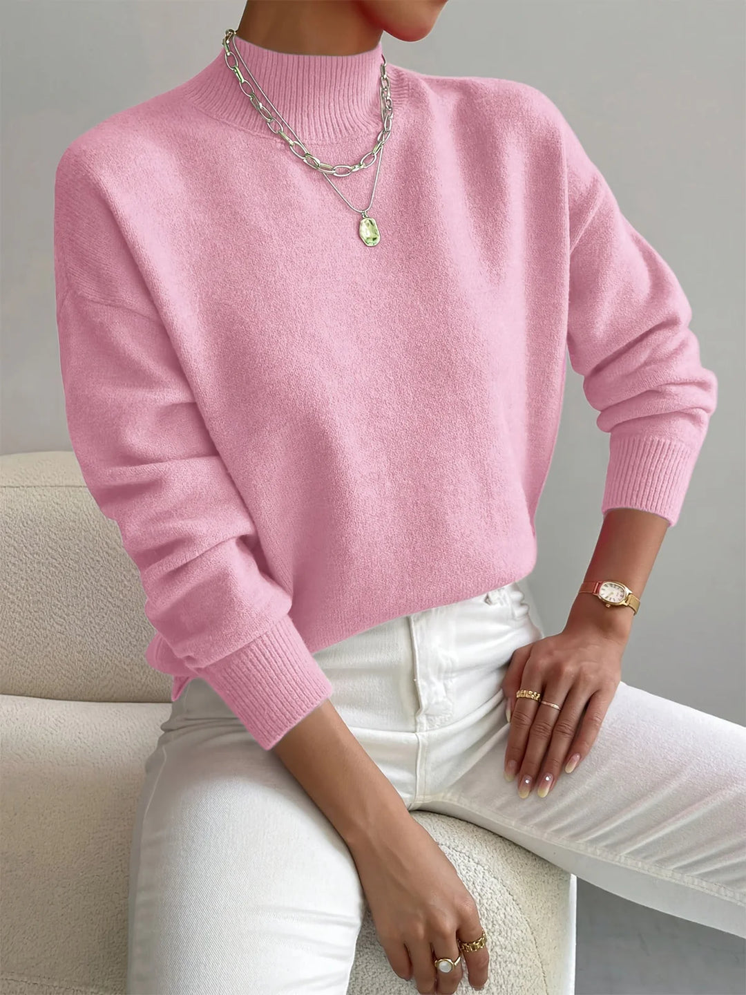 MARIA LUXURIOUS ELEGANT TURTLENECK SWEATER