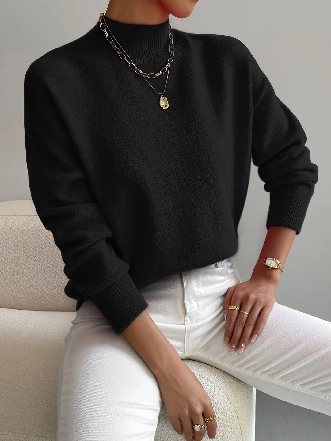 MARIA LUXURIOUS ELEGANT TURTLENECK SWEATER
